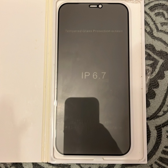 Screen Protector - Picture 3 of 3